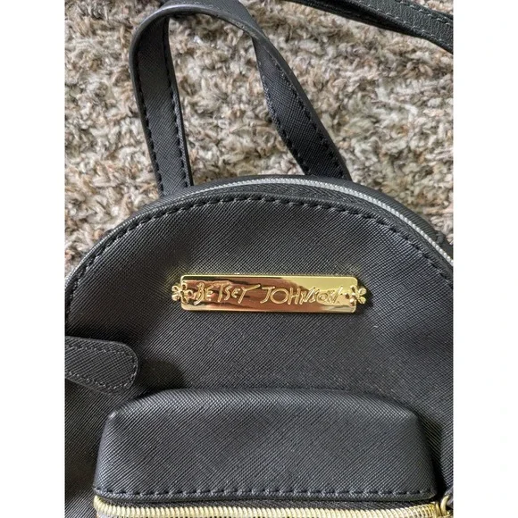 Betsey Johnson Floral Mini Backpack Crossbody Bag Black PVC Faux Leather 8" x 7" - Picture 3 of 9